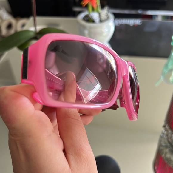 Ralph Lauren Sunglasses - Picture 5 of 11